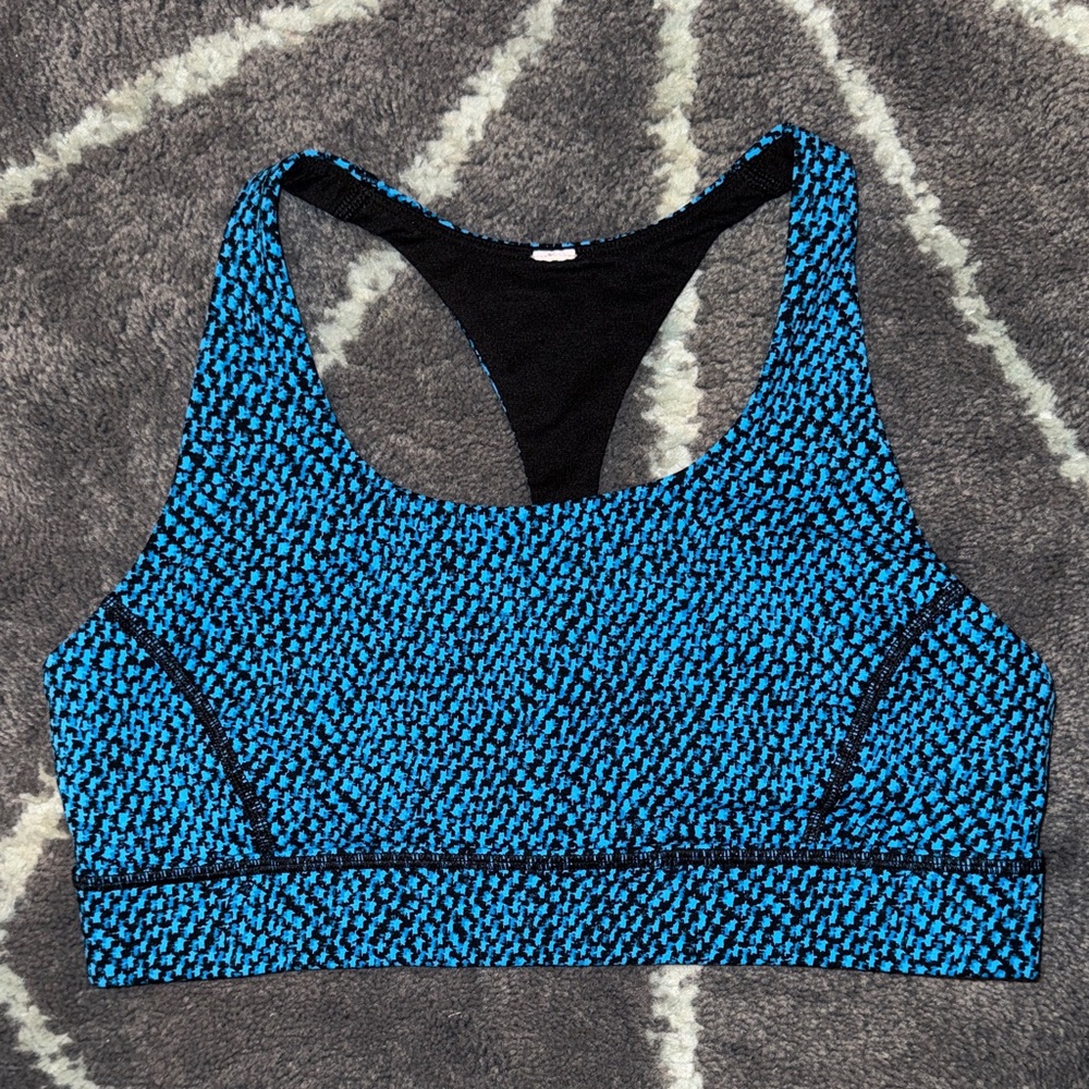 lululemon Circuit Breaker Athletic Bra, Scatter Star Beach Blanket Blue Black - Picture 3 of 10